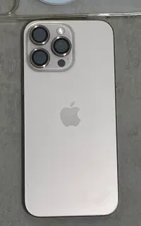 iPhone 16 Pro max / Battery 100