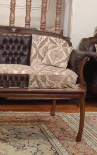 مبل کلاسیک خانگی بامیزعسلی