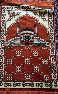 سجاده با طرح کعبه