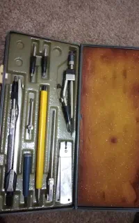 پرگار فلزی جعبه ای، قدیمی