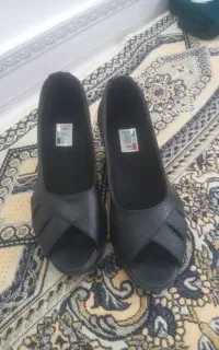 یک جفت کفش زنانه