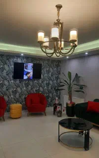 ادمین خانم جهت همکاری در کلینیک زیبایی