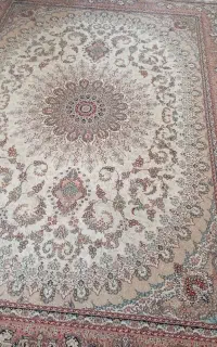 فرش ماشینی کرم 700 شانه