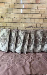 پشتی دیواری