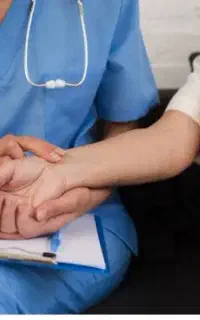 ثبت نام کمک پرستاری مورد تایید وزارت بهداشت