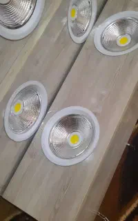 لامپ مغازه
