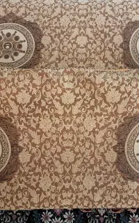 یک جفت پشتی کارکرده