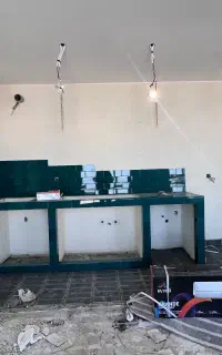 کارگر جهت تکمیل کارهای داخلی ساختمان