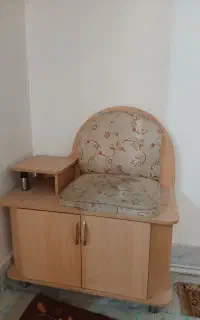 میزتلفن کمددار