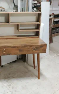 میز تحریر رنگی