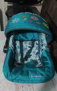 تعدادی وسایل کودک