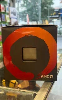پردازنده AMD Ryzen 5 2400G با فن اصلی