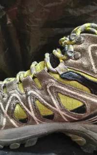 کفش کوهنوردی و صخره نوردی