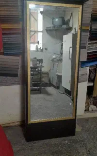 آیینه وقابل آیینه آرایشگاه