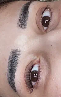 لیفت ابرو و مژه و اکستنشن مژه