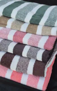 حوله استخر و آشپزخانه