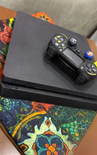 PS4 slim 1T