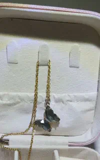 گردنبند پروانه