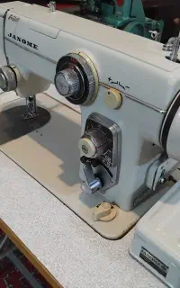 چرخ خیاطی ژانومه وزیگزال کم کارکرد