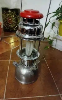 چراغ زنبوری