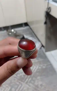 یک عدد انگشتر عقیق یمنی خیلی کهنه