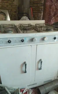 اجاق گازوکمدآشپزخانه