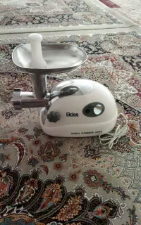 یک عدد چرخ گوشت کارنکرده درحد صفر