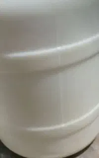 700