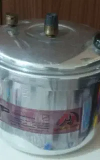 زودپز ۶لیتری نو