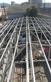 برشکاری و جوشکاری ساخت و نصب سازه فلزی اسکلت