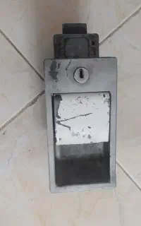 قفل و دستگیره درب بیل مکانیکی