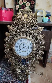 ساعت دیواری کم کار کرده سالم