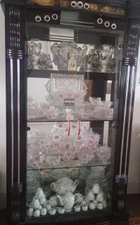 ویترین ،بوفه،پاتختی،میزآرایش،میزناهارخوری
