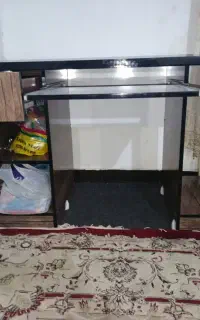 میز کامپیوتر با تخفیف خیلی خوب توضیحات رو بخون