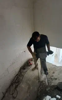سوراخ کاری و دیوار برداری