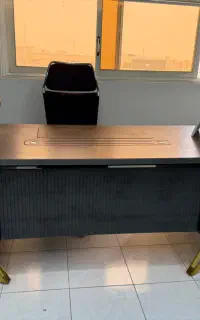 میز مدیریت و صندلی مدیریت