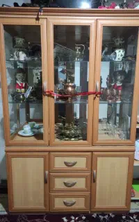 دکور کتابخانه ای ، ویترین