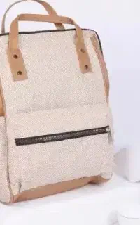 کوله پشتی جادار و شیک رنگ کرمی و موکا