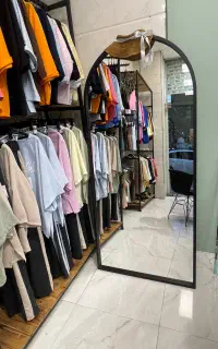 آینه ای قدی نو استفاده شده نیست
