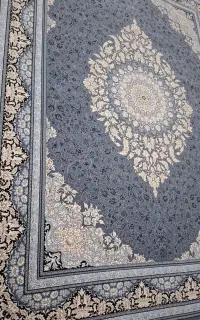 یک عدد فرش 9 متری کاملا نو