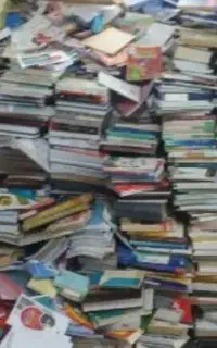 کتاب و دفتر و کارتن