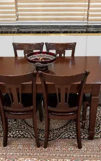 میز ناهارخوری انتیک ماهگونی