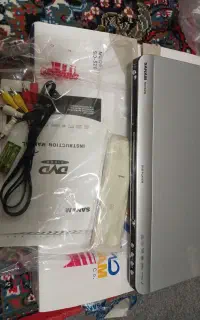 دی ودی  سی دی خور