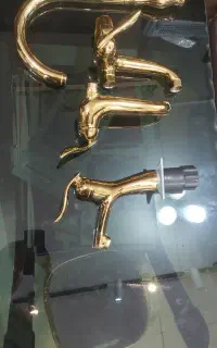 شیر آرچر طلایی