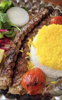 رستوران و بیرون بر کافه کباب