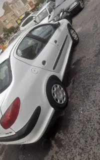 ۲۰۶ اس دی v8 استثنایی