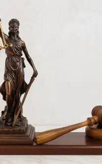 وکیل پایه یک دادگستری مشاوره و قبول دعاوی