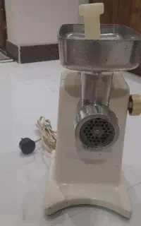 چرخ گوشت کاملا سالمم