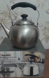 قوری ۳لیتری استیل درحد نو