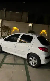 پژو ۲۰۷  سفید مدل ۹۷  بدون رنگ  تمیز